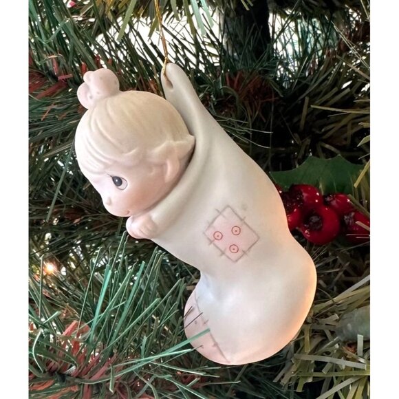 Vtg 1982 Precious Moments Babys First Christmas Ornament Enesco Birthday Club - Picture 4 of 12